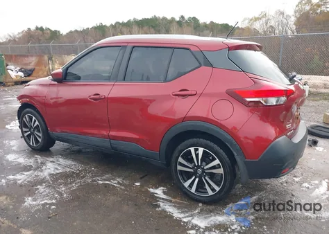 2018 Nissan Kicks Sv z USA, uszkodzony, nr VIN 3N1CP5CU0JL525071